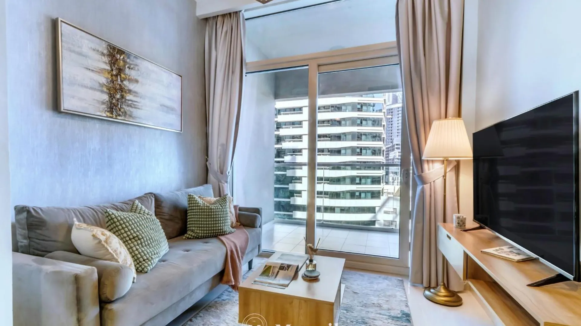 1Br Apartment With Canal View Near Dubai Mall & Burj Khalifa